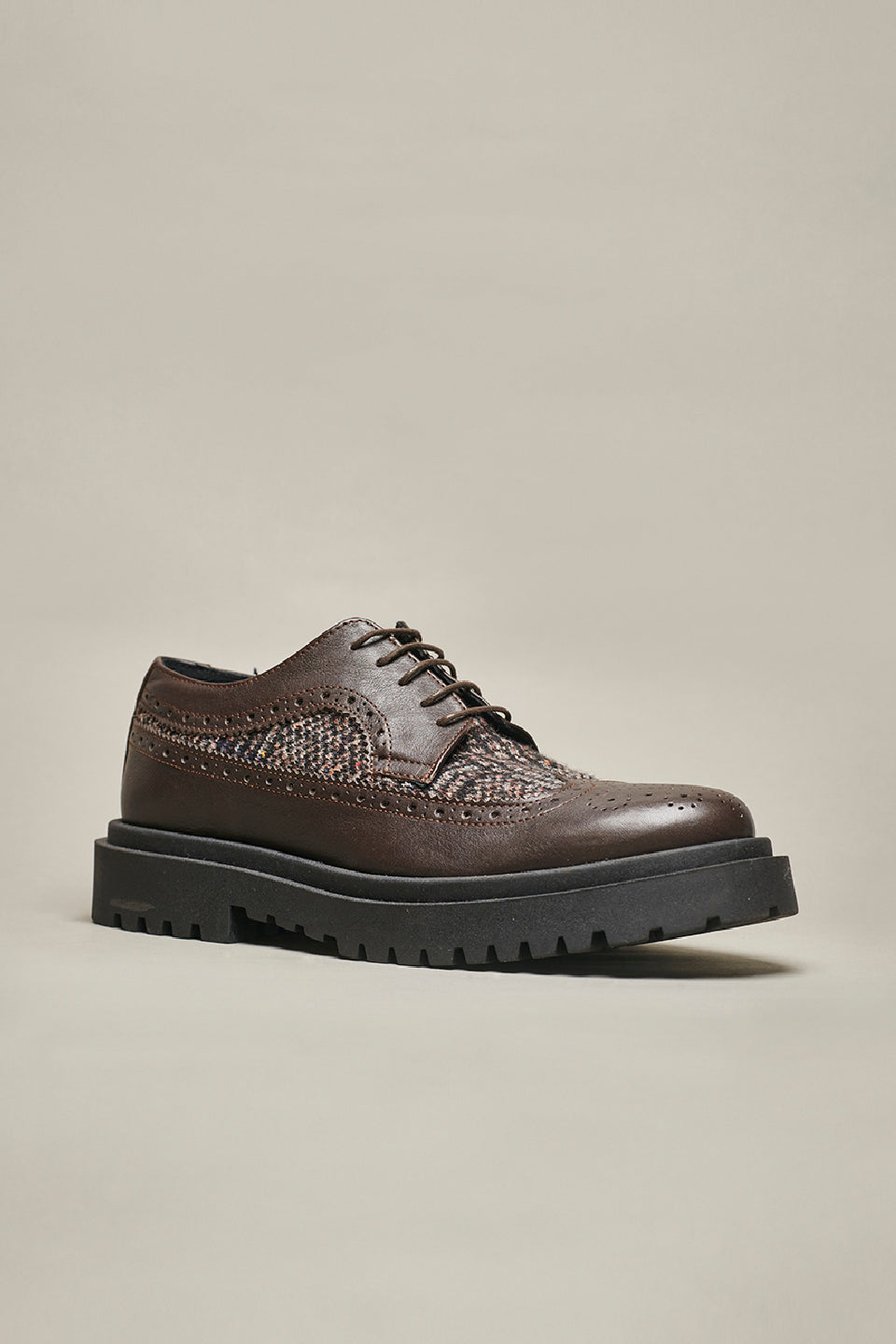 OXFORD - Moro lace-up shoe with V2 fabric inserts 